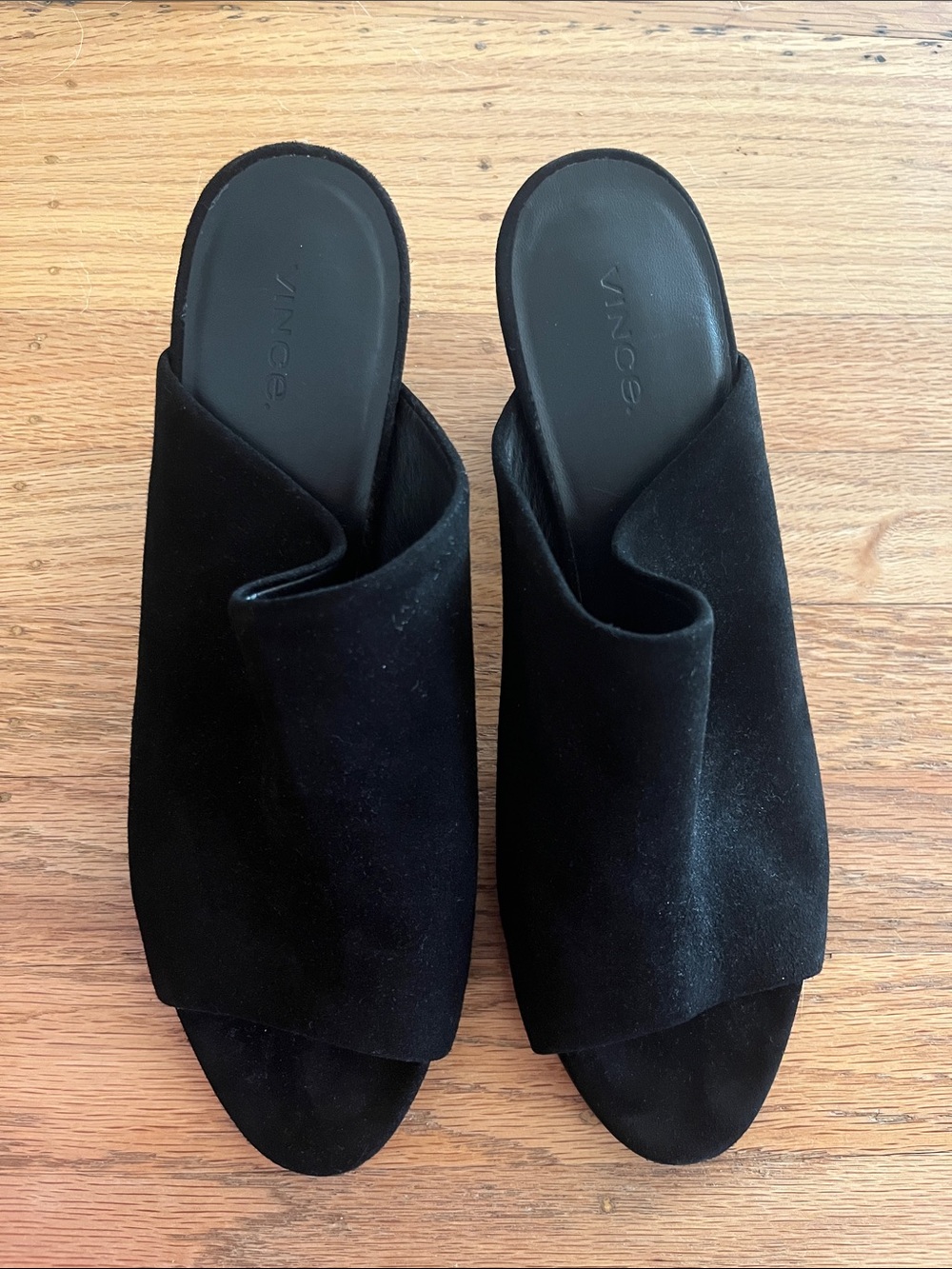 Vince Italian Leather Suede mules size 40